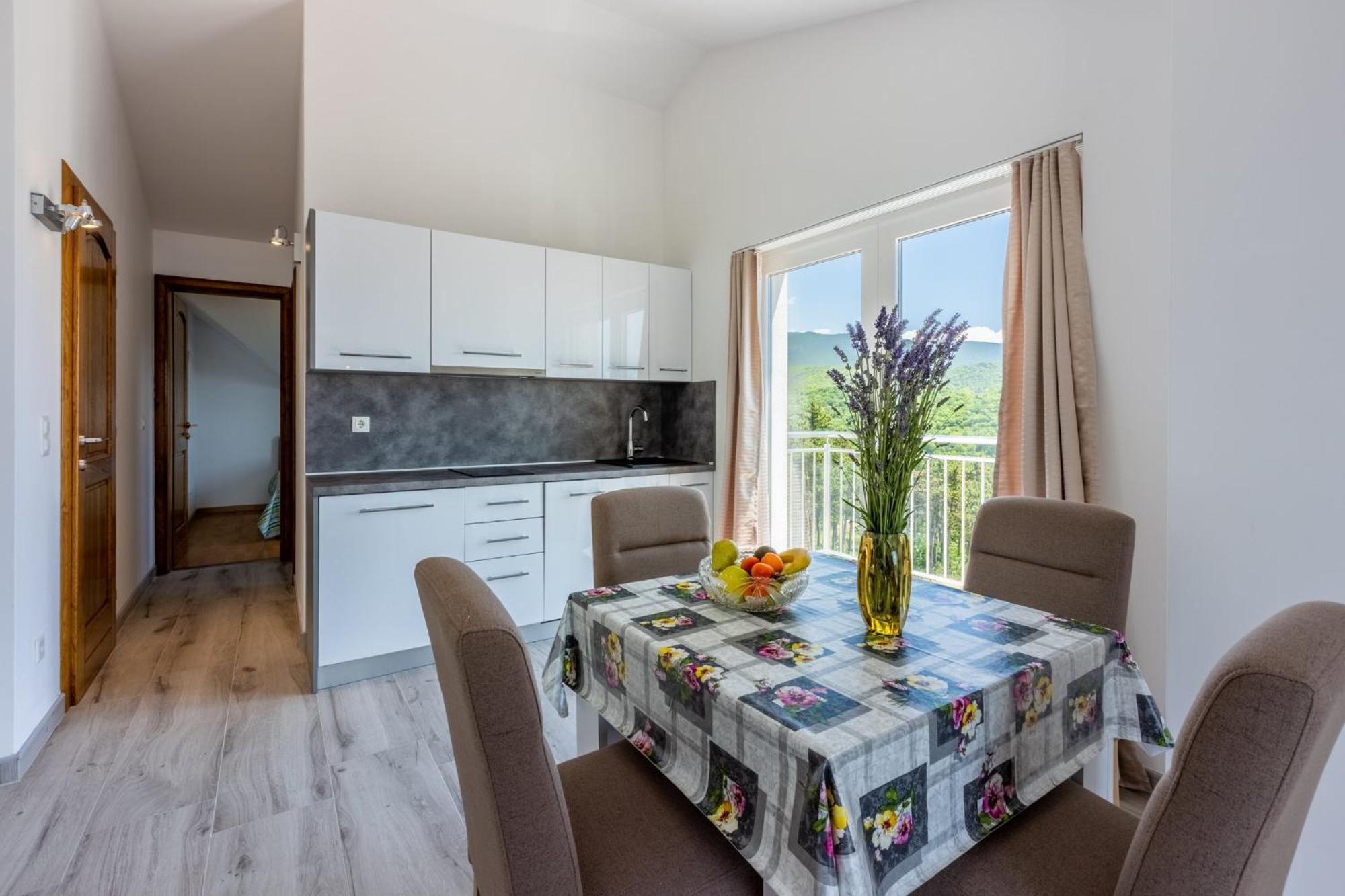 Apartments Sunshine D ツリクヴェニツァ エクステリア 写真